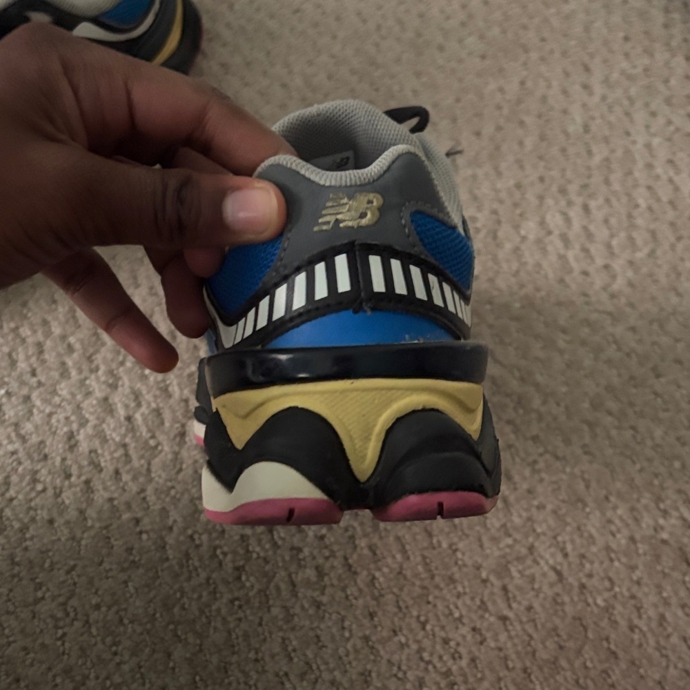 New Balance Kids' Vibrant Blue and Pink Sneakers - Picture 4 of 6